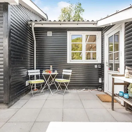 Riekje - 2-3km From The Sea By Interhome *