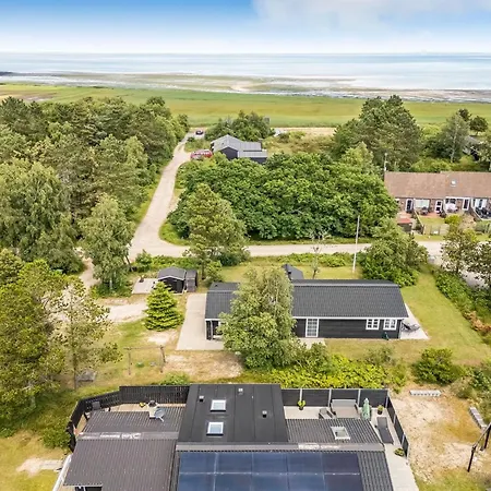Riekje - 2-3km From The Sea By Interhome Romo Kirkeby